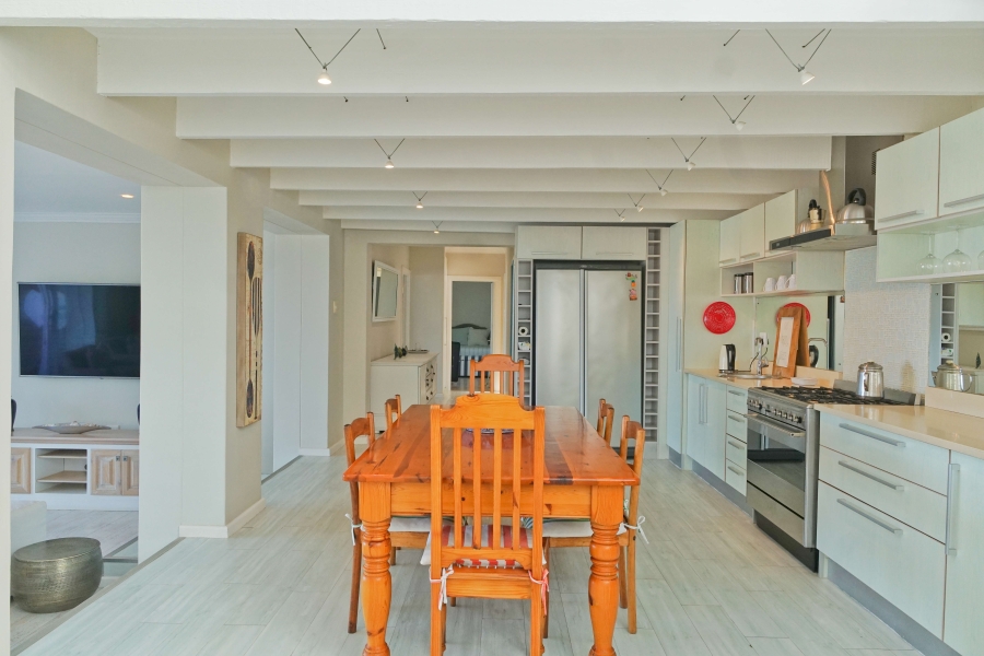 4 Bedroom Property for Sale in Winterstrand Eastern Cape